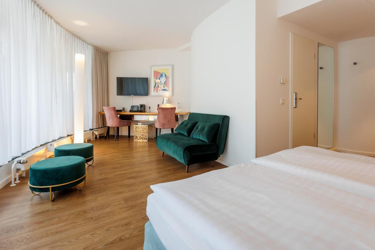 Mercure Art 4*