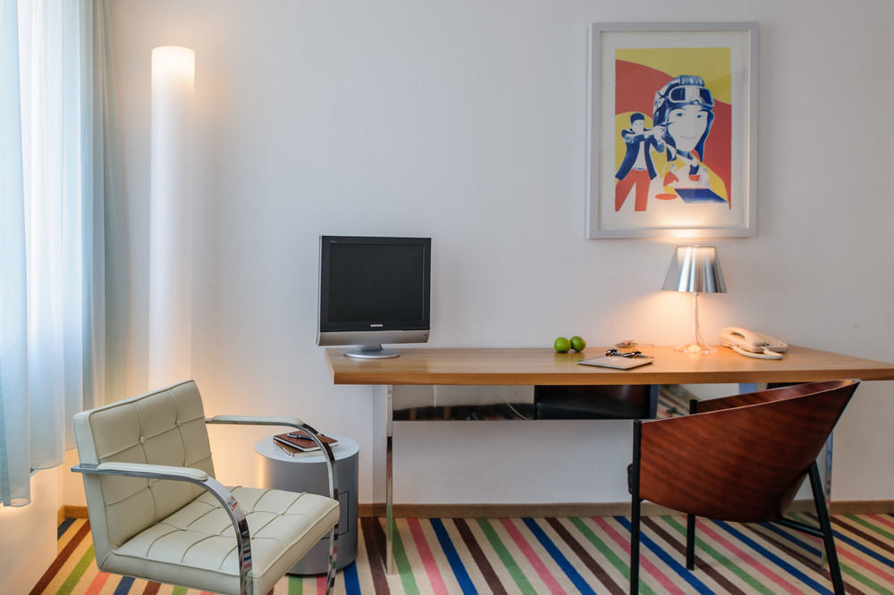 Mercure Art 4*